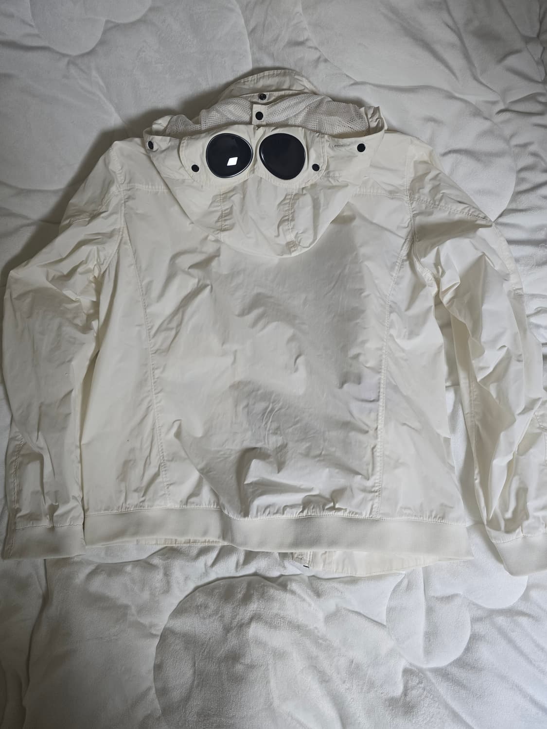 [국내정품] CP컴퍼니 멤리(MEMRI) 고글 자켓 화이트(100) 상품이미지7