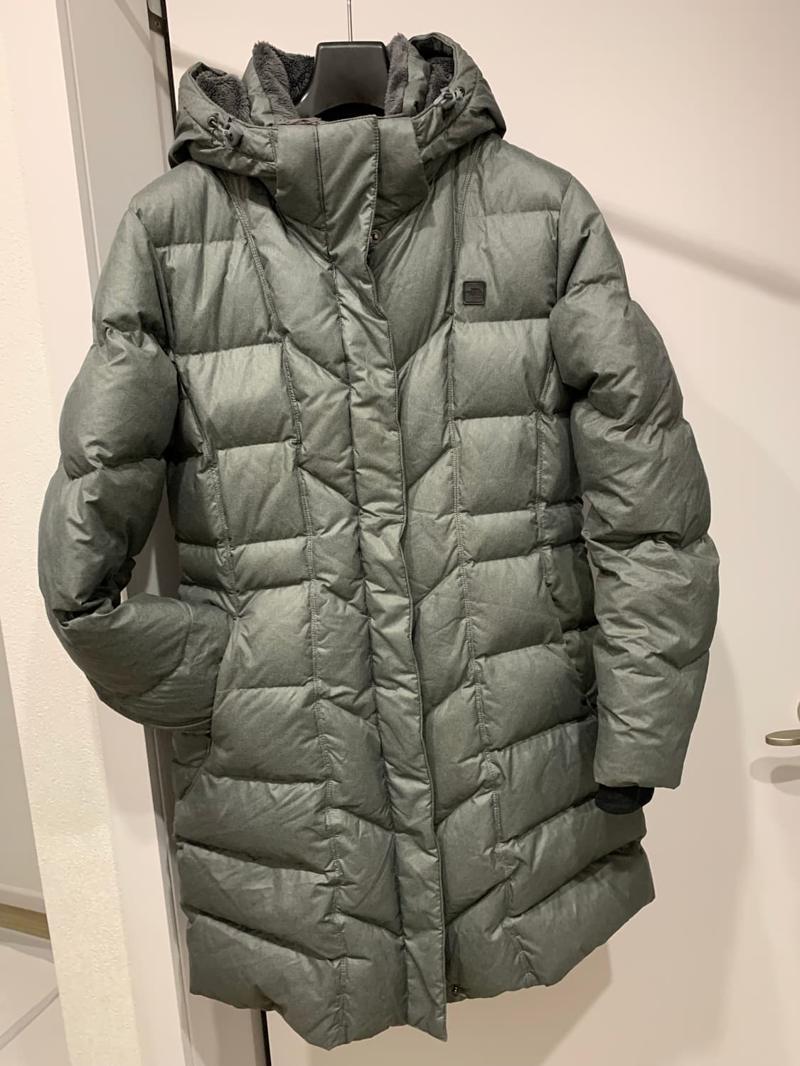 노스페이스 여성 구스 롱패딩 95(M-L) 55-66초 상품이미지2