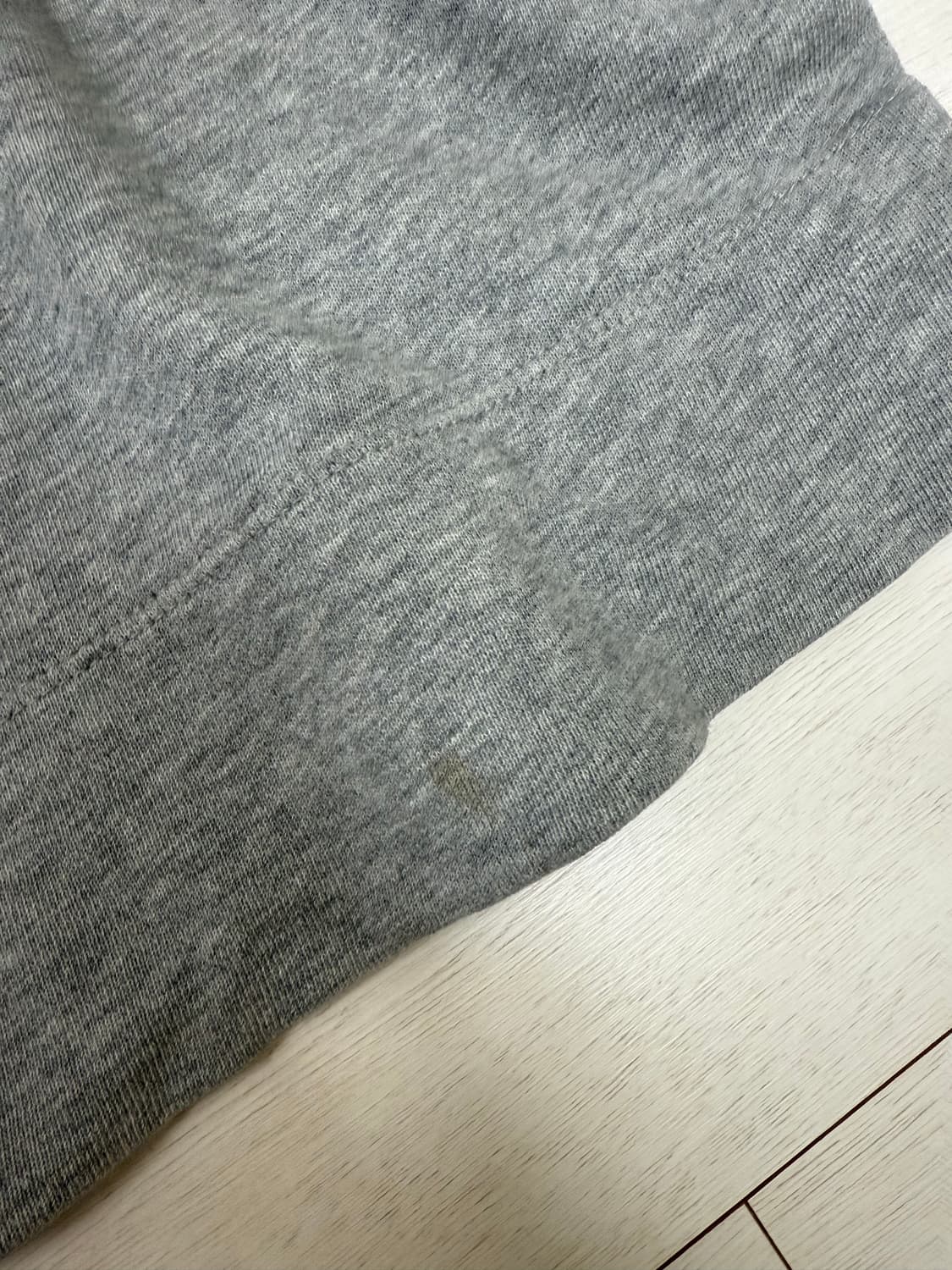 제임스펄스 맨투맨 3 사이즈  긴팔하고 맨투맨 중간 두께감입니다 사진 찍 상품이미지5