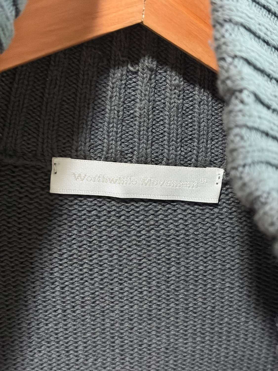 월스와일무브먼트 니트집업 상품이미지3