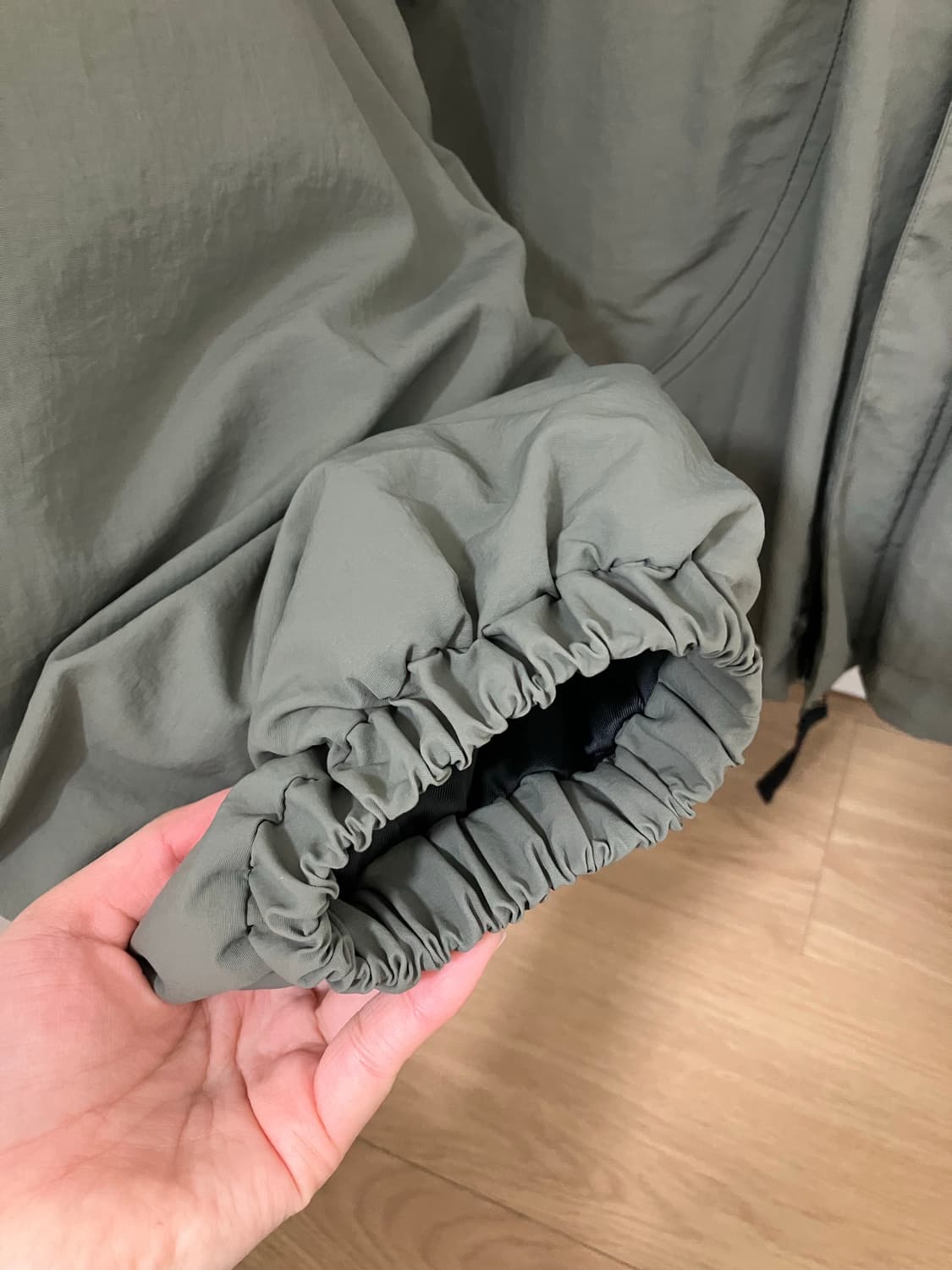 다이닛 하이 칼라 봄버 점퍼 인 카키 상품이미지8