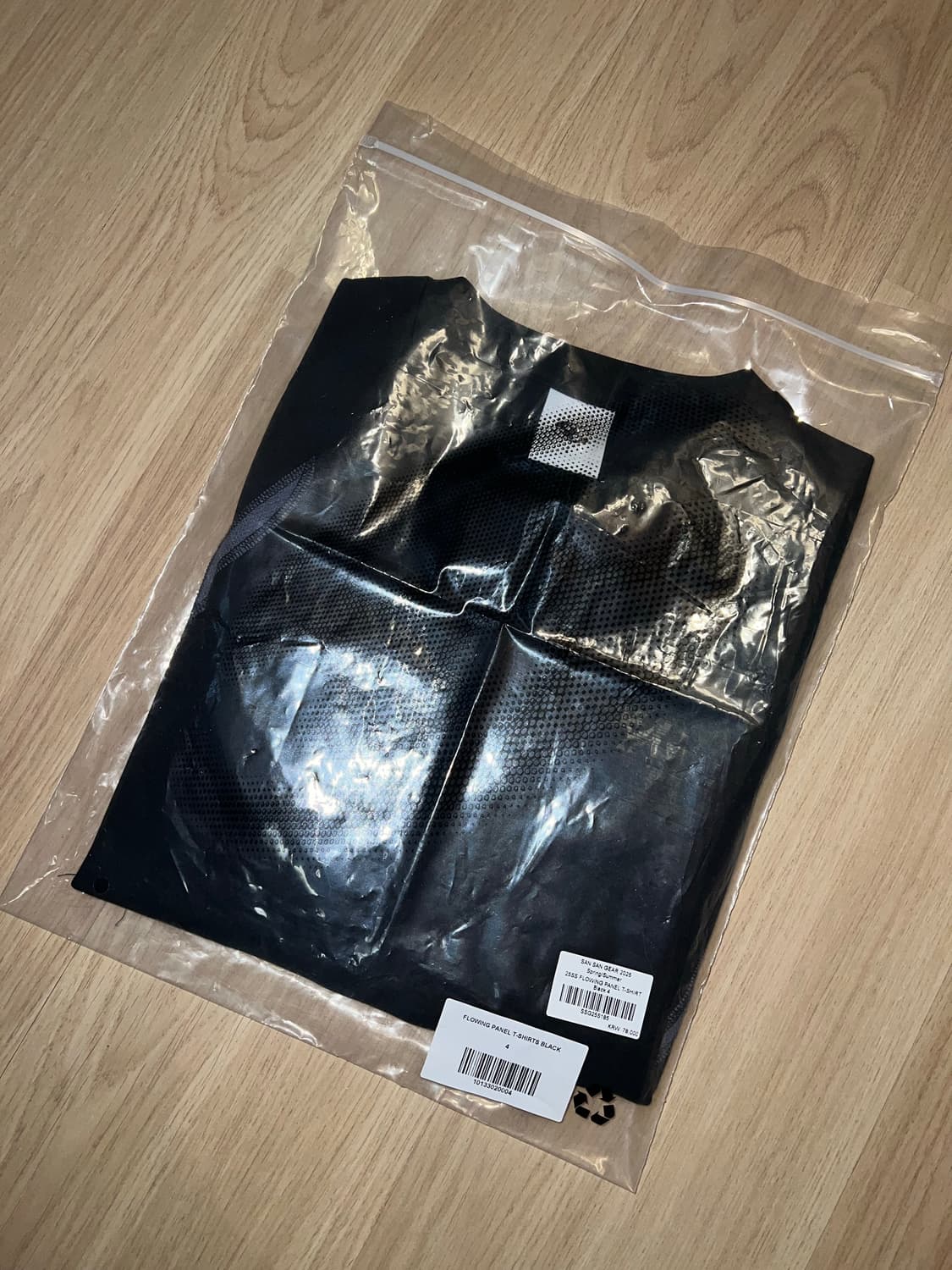 산산기어 팔로잉 패널 티셔츠 상품이미지2