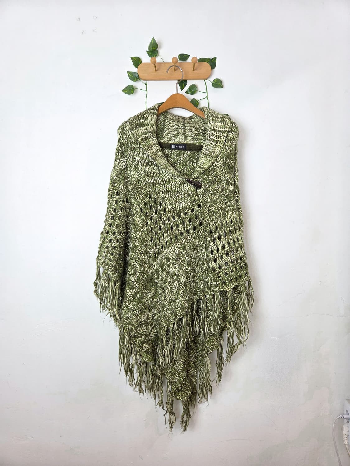 말차라떼 케이프 니트 상품이미지1