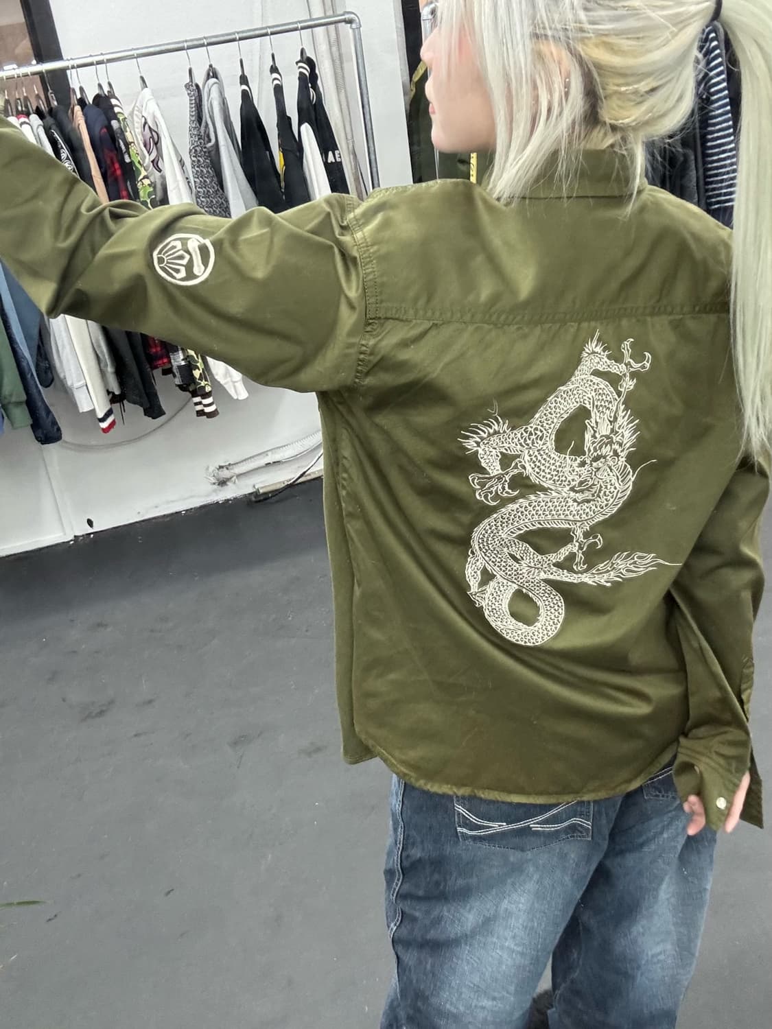 카라쿠리 타마시 오리엔탈 카키 셔츠 상품이미지7