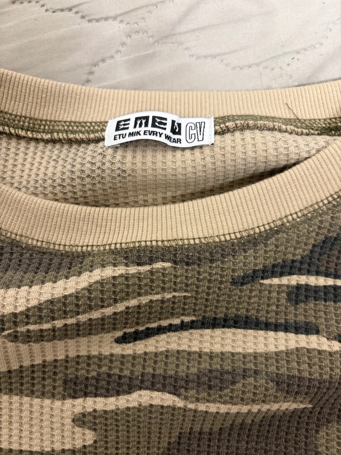 Emew HARD TO D13 WAFFLE LONG SLEEVE 카모 L 상품이미지4