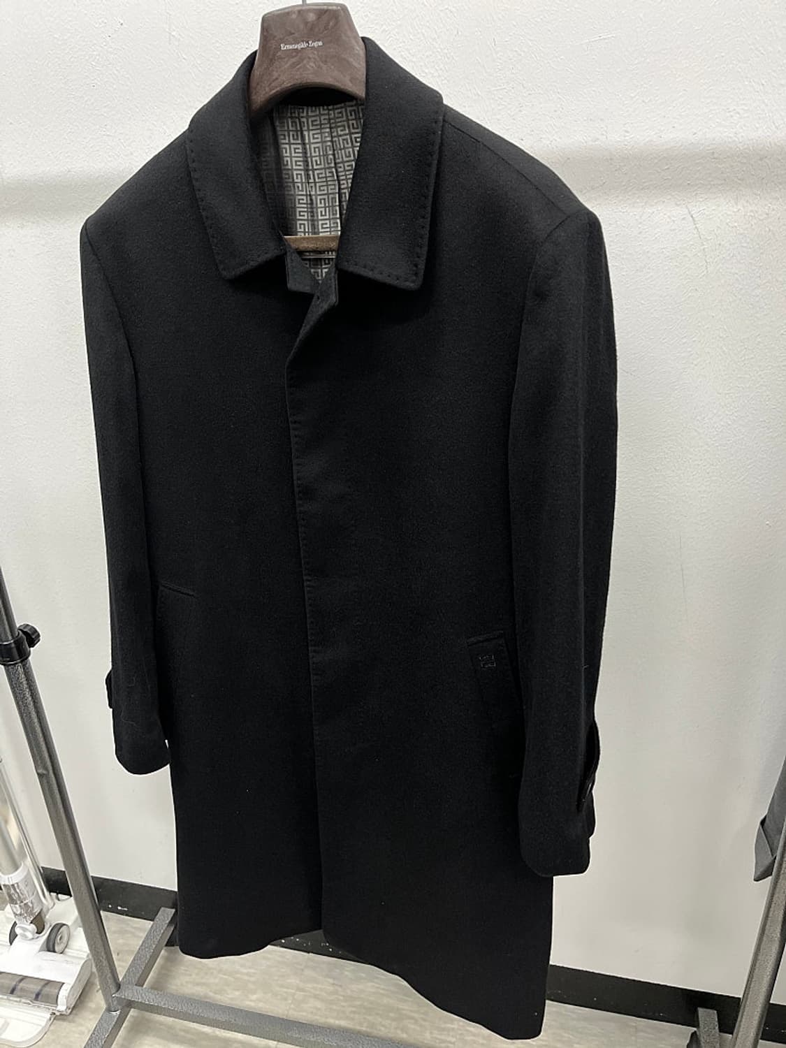 105) 지방시 캐시미어100% 발마칸 코트  상품이미지1