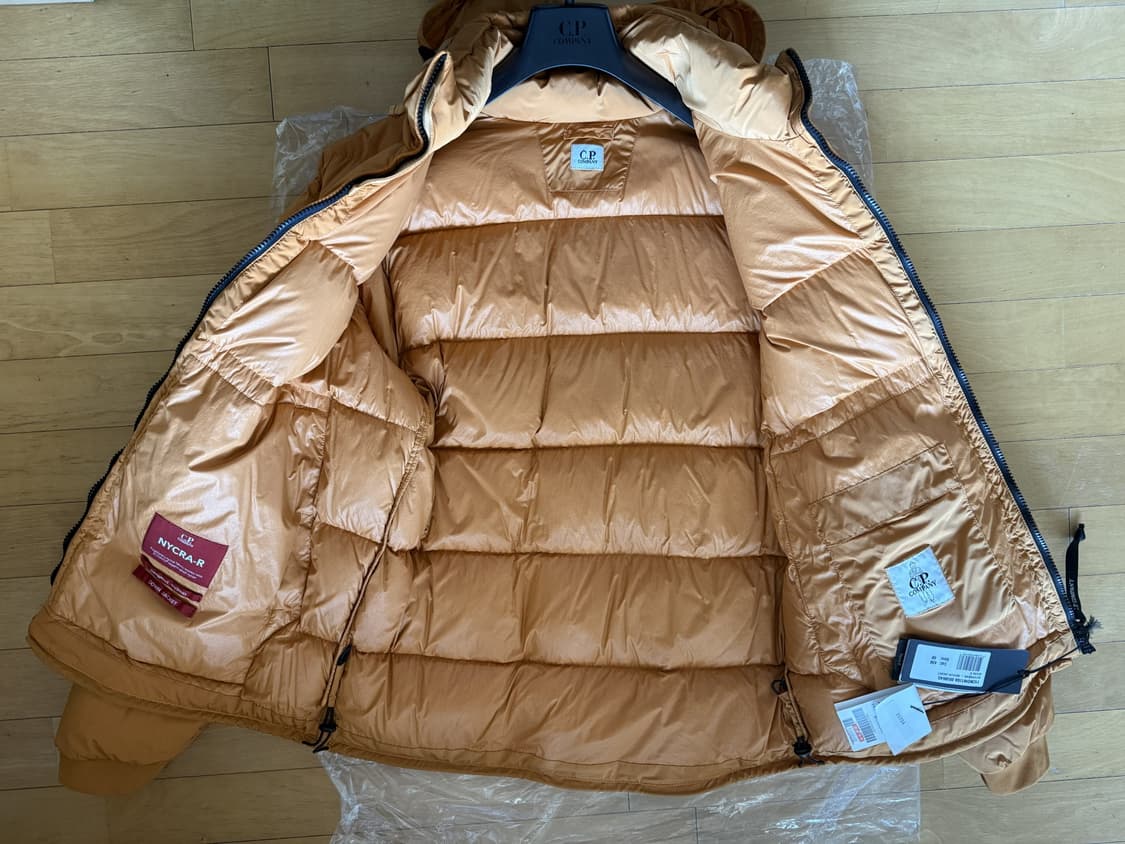 CP컴퍼니 NYCRA-R 덕 다운 패딩 상품이미지3