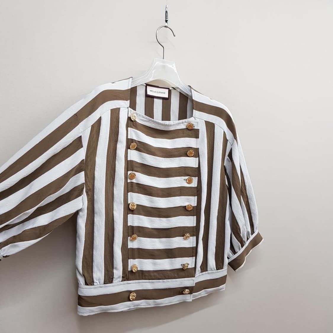 모조에스핀 2022 더블버튼 스트라이프 루즈핏 자켓 55사이즈 상품이미지4