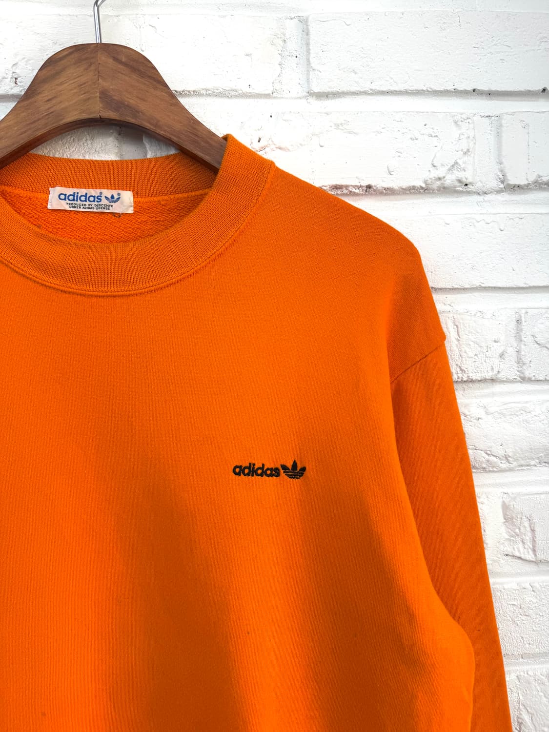 아디다스 오렌지 스웻셔츠 상품이미지4