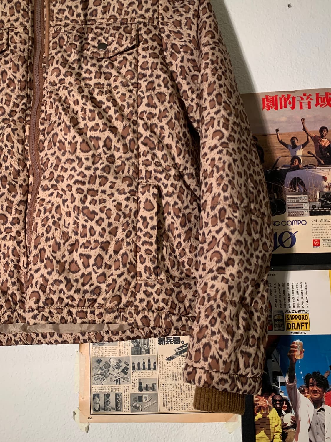 레이빔즈 레오파드 후드 경량패딩 상품이미지2