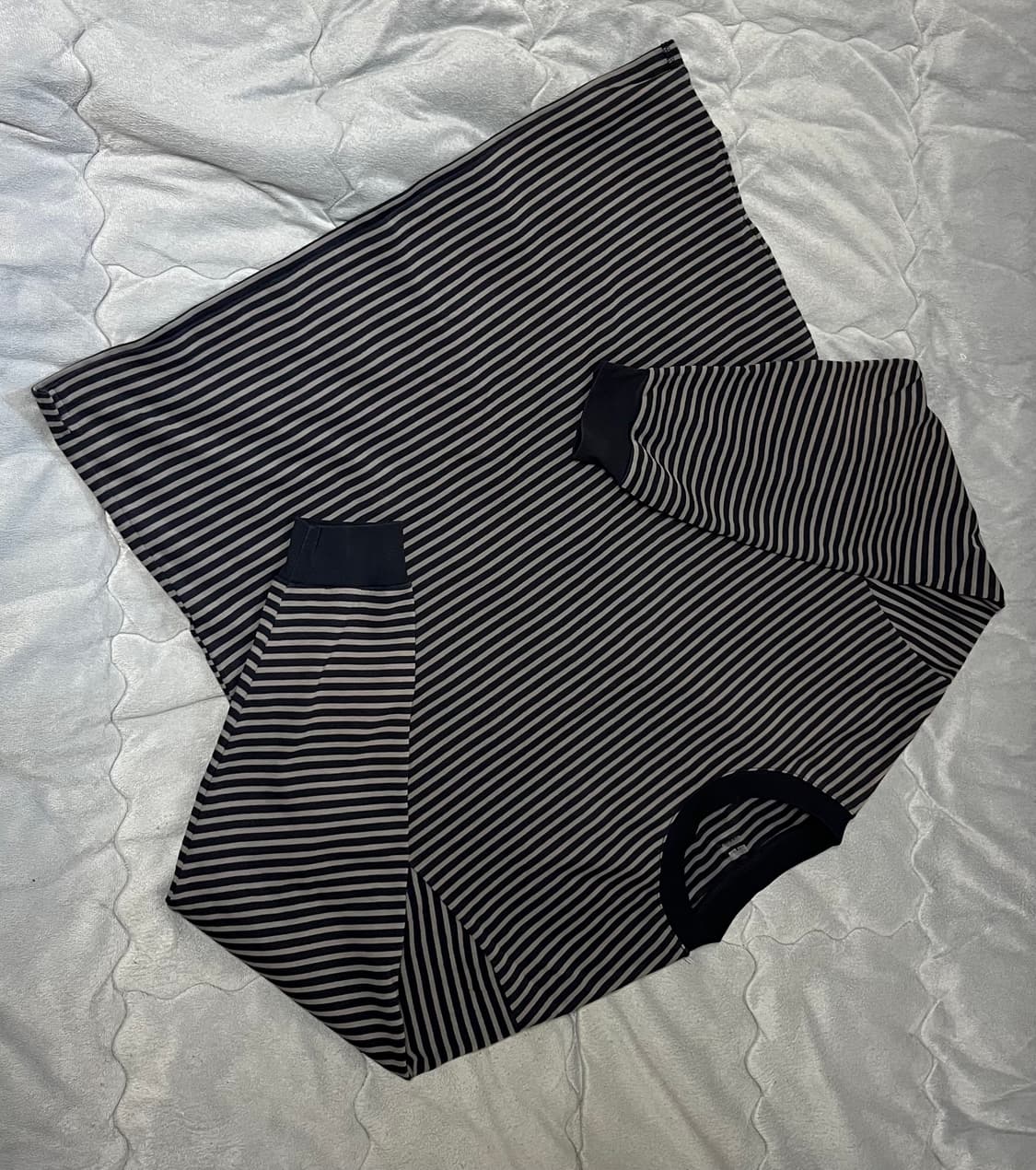 유니클로 에어리즘 코튼 크루넥 롱슬리브 긴팔티 상품이미지1