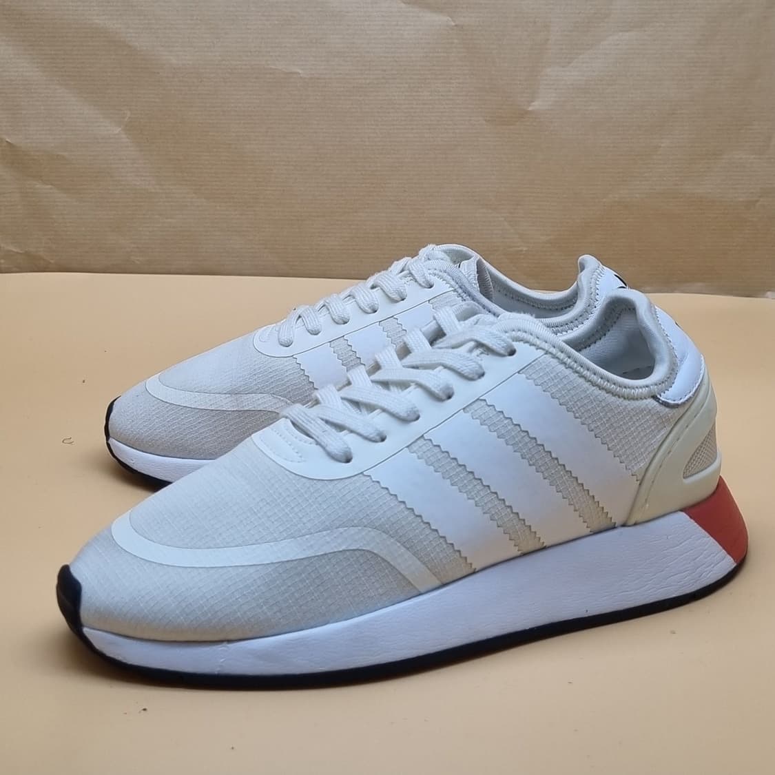 아디다스 N-5923 운동화 225. 상품이미지1