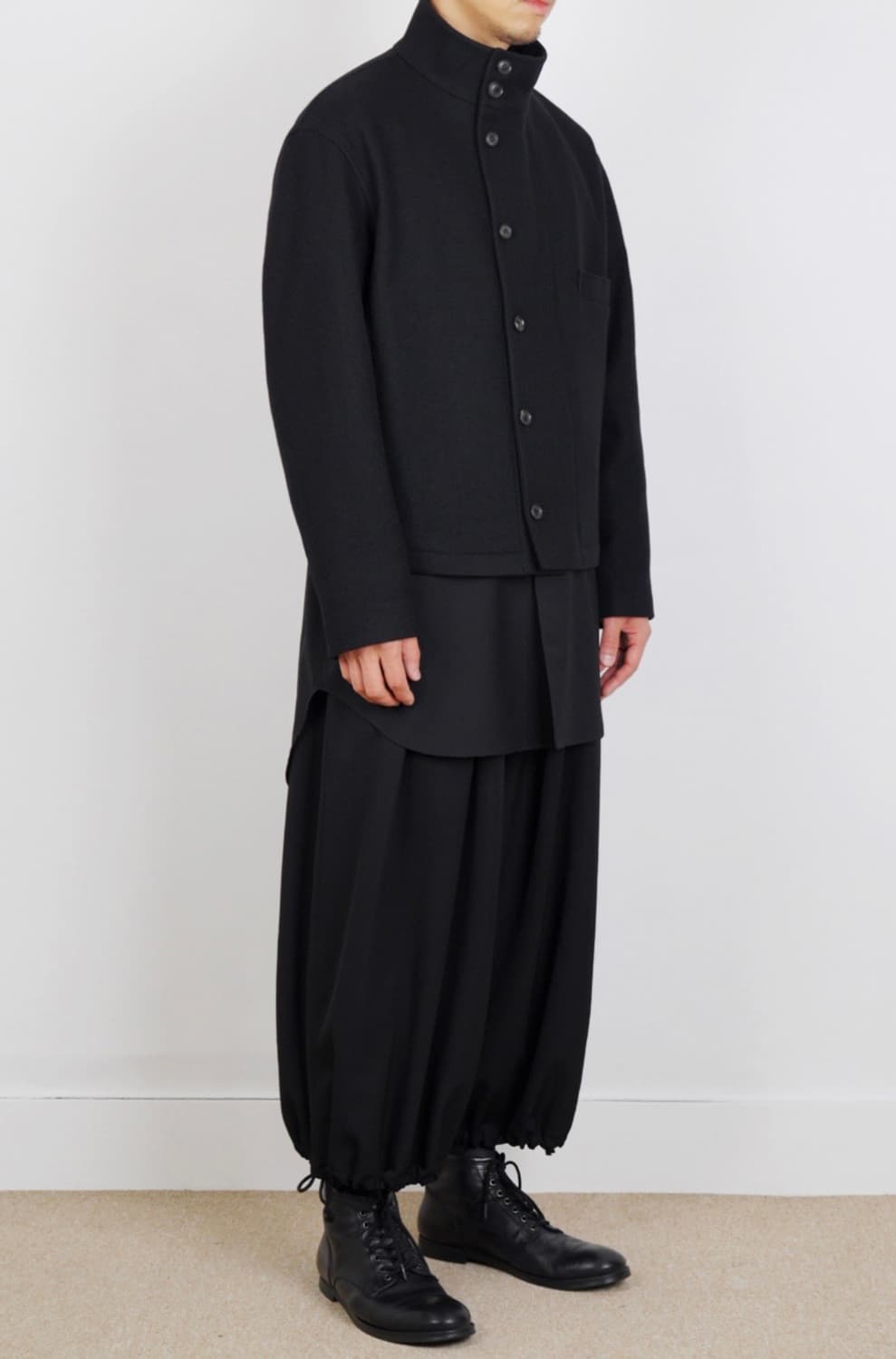 한블랙 STAND COLLAR CROPPED OVERCOAT 상품이미지2