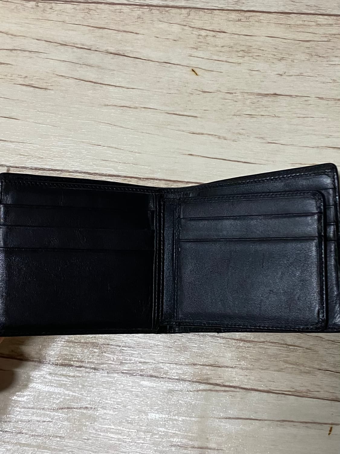 비비안웨스트우드 반지갑 가로 11 세로 9.5 상품이미지2