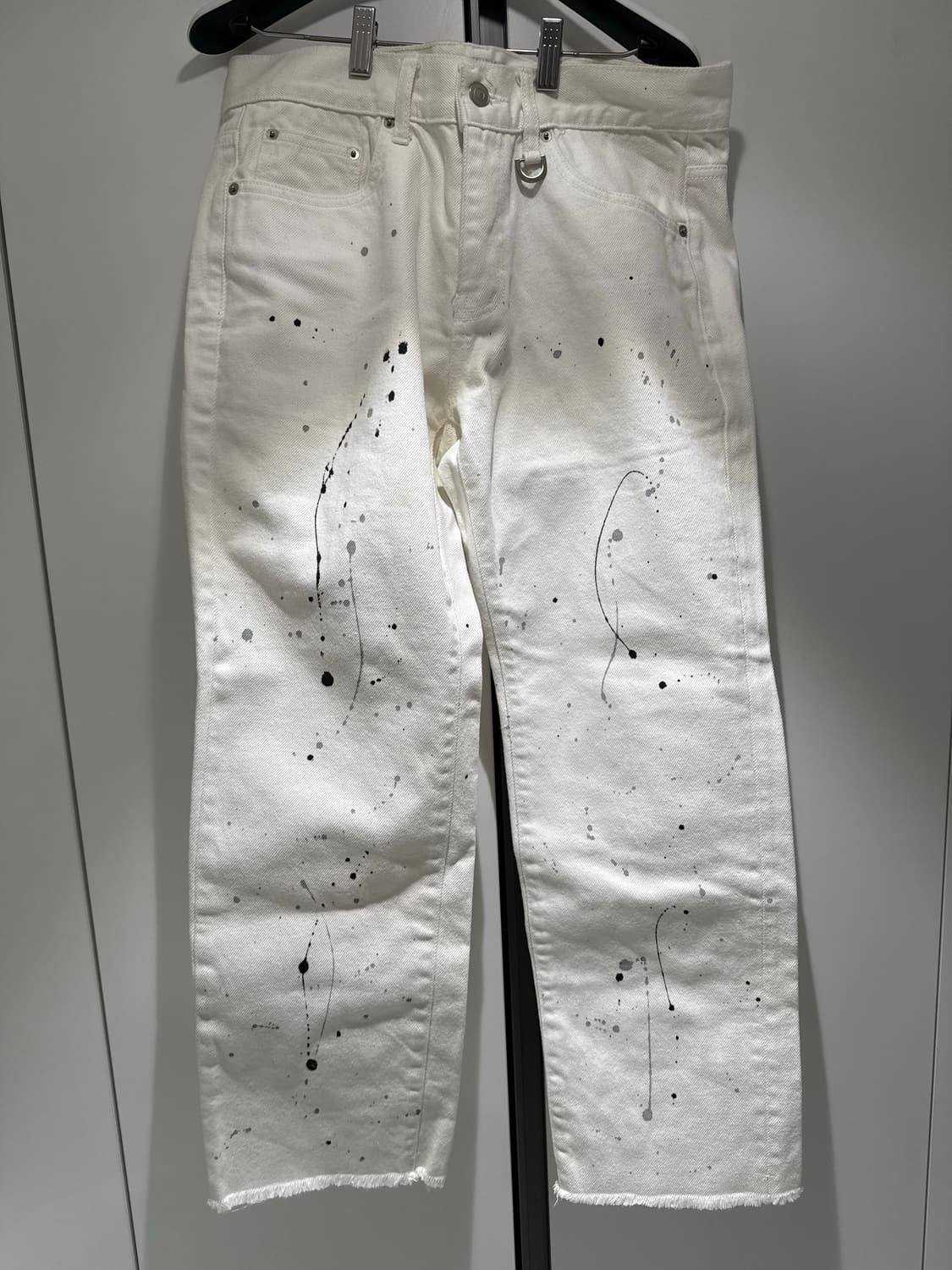 토니웩 Musk Painting Slim-Straight Jeans 상품이미지1