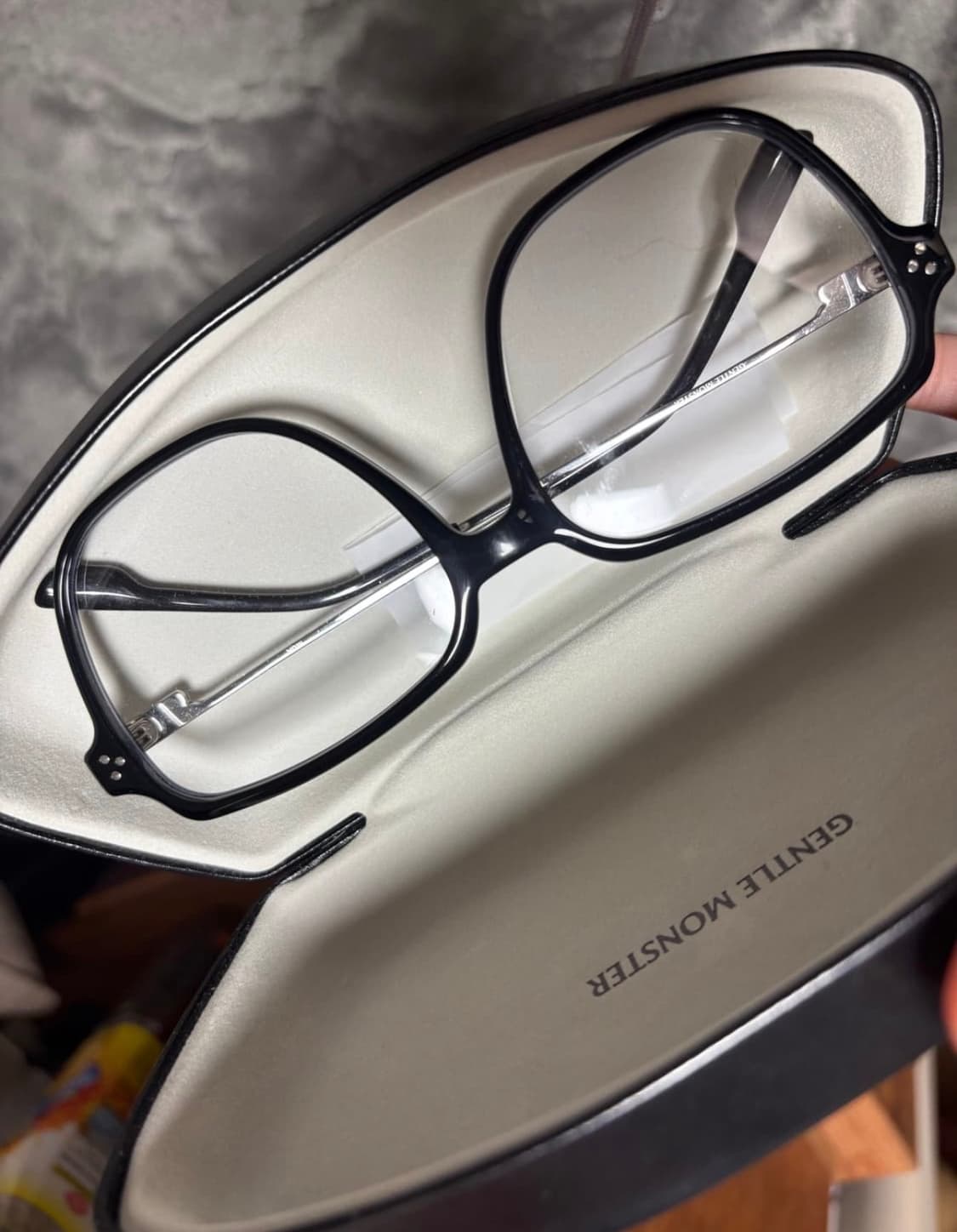 젠틀몬스터 무아 01 블랙 상품이미지2