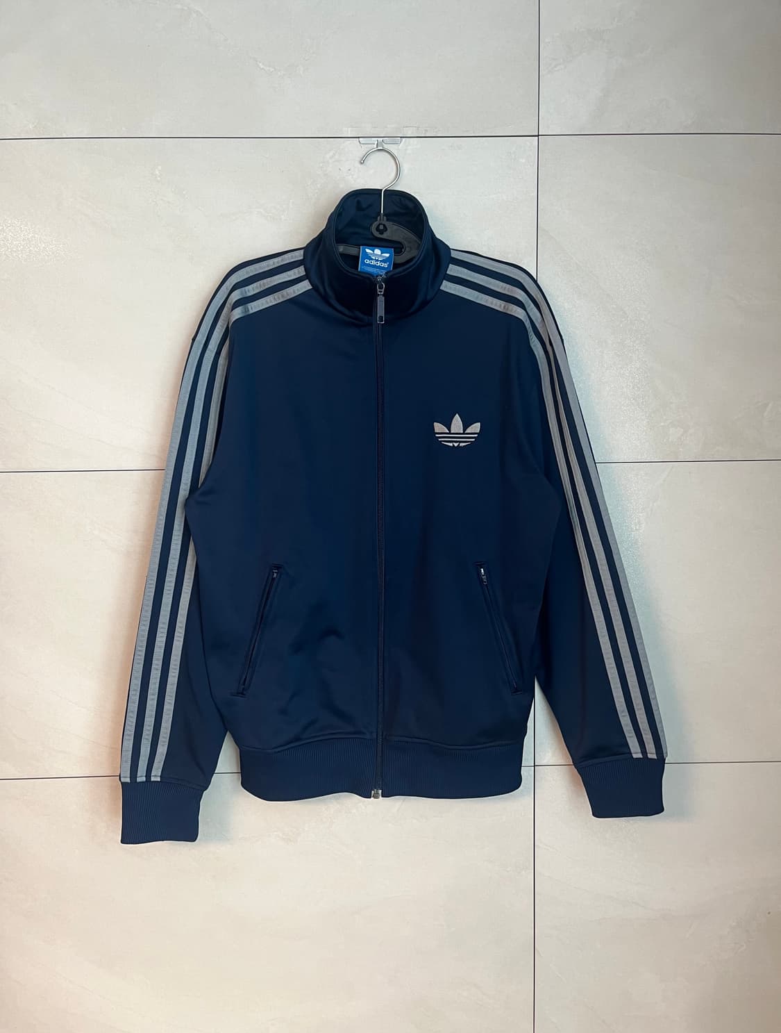 [해외/S] 아디다스 구파이어버드 대장 져지 네이비/그레이 라인 상품이미지1