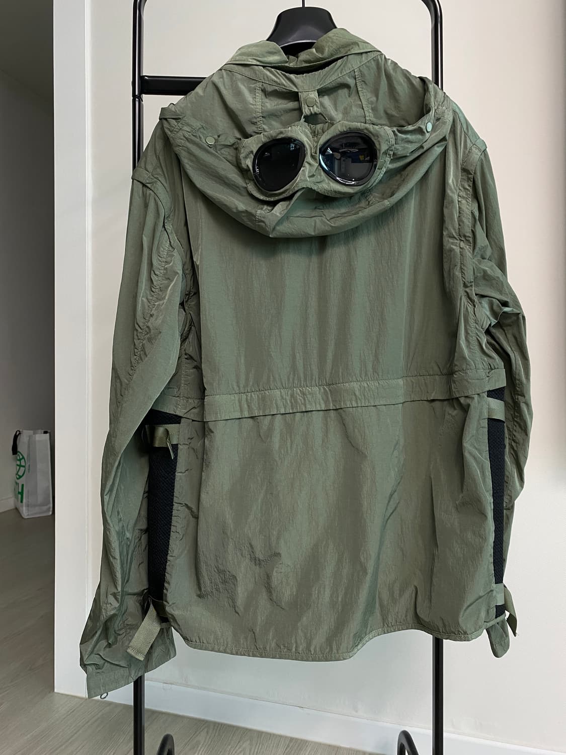 cp컴퍼니 24시즌  크롬r 유틸리티 자켓  상품이미지5