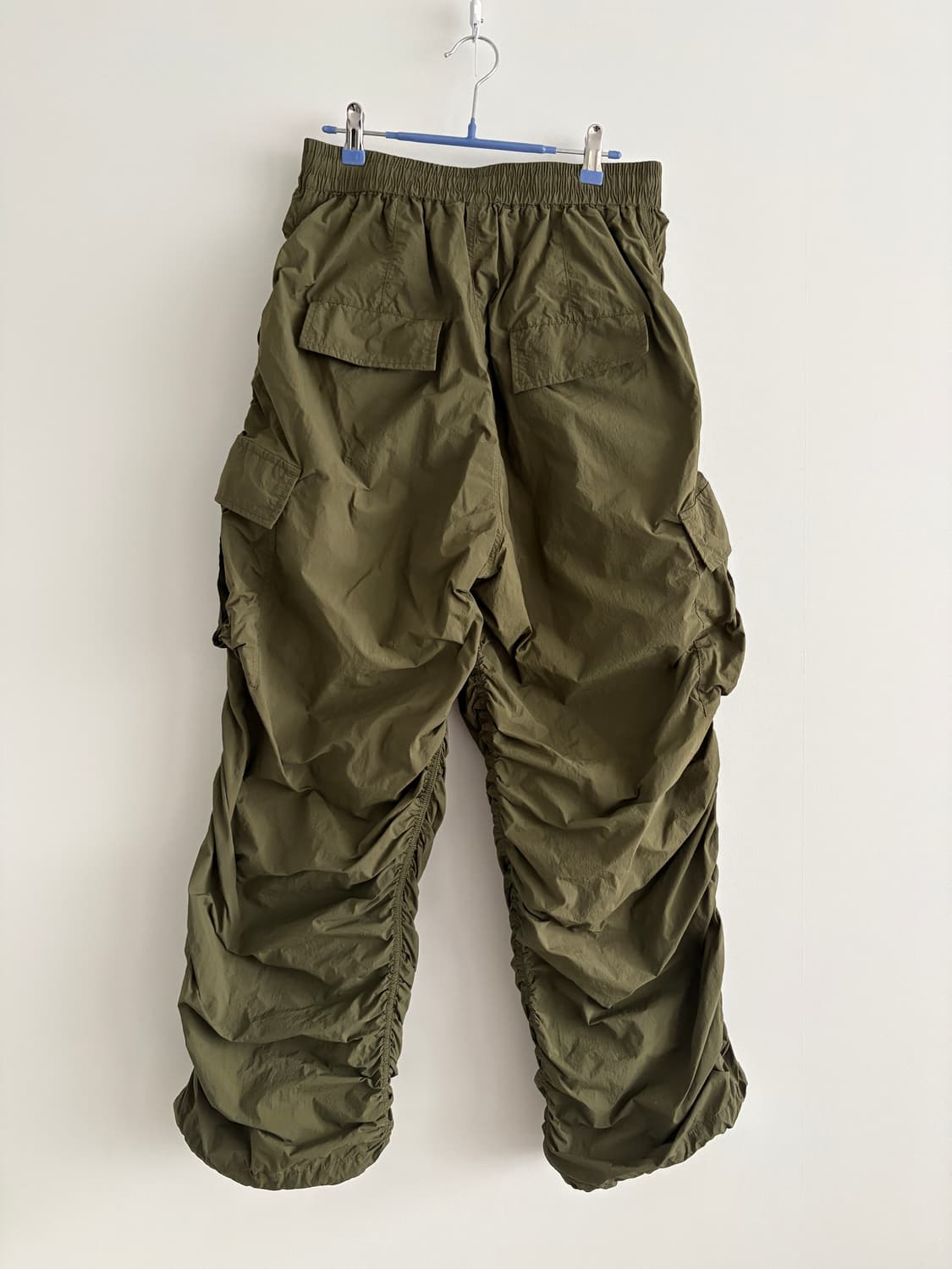 라퍼지 스토어 나일론 셔링 카고 바지 상품이미지2