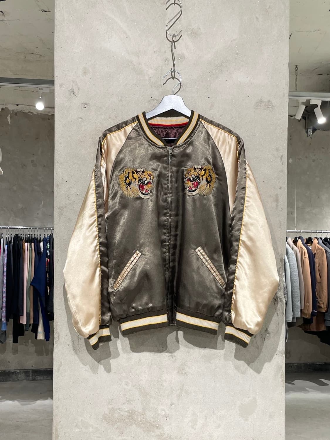 드래곤 플라이 타이거 선 라이즈 수베니어 리버시블 자켓 상품이미지1