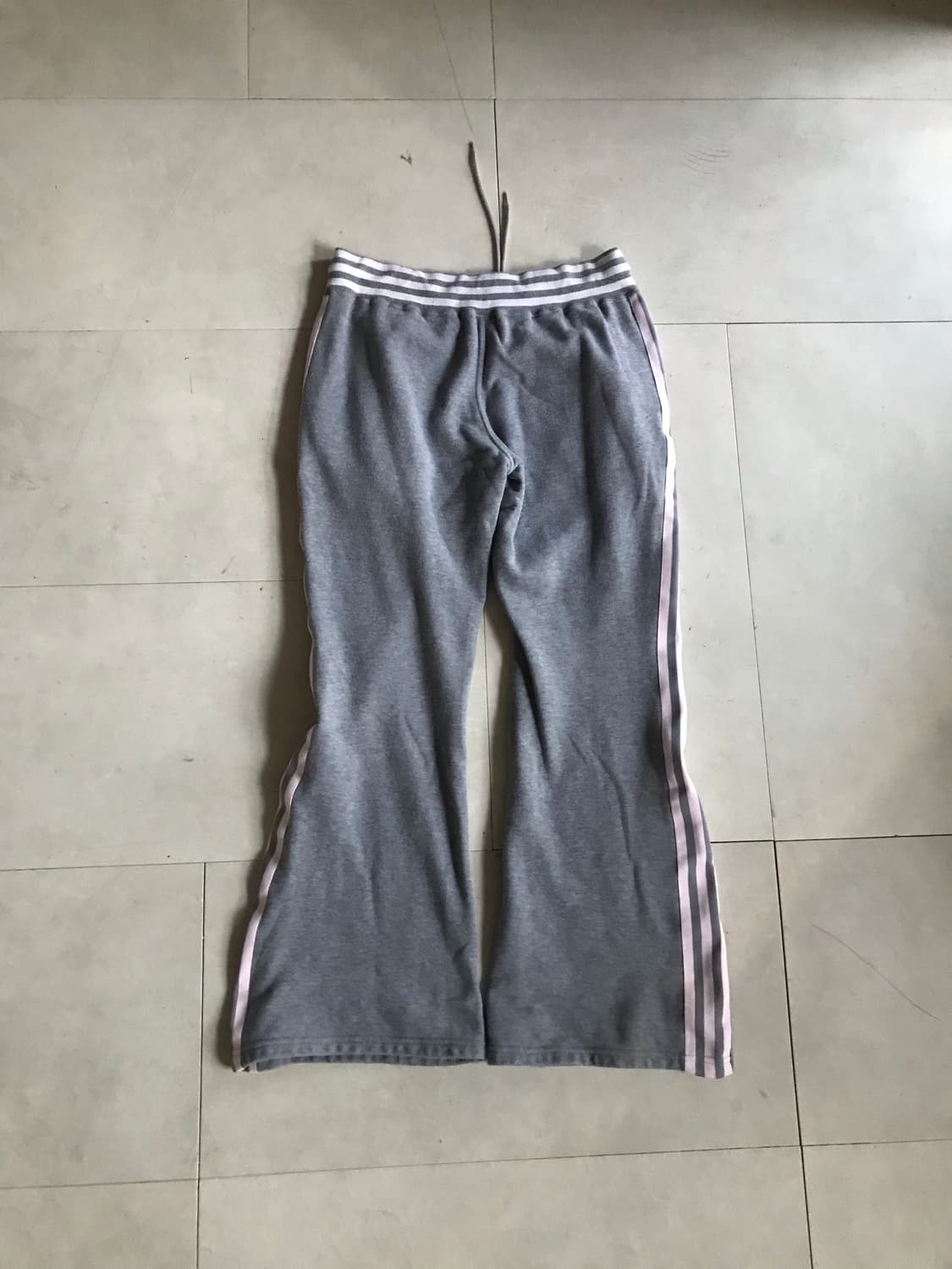 아디다스 회핑 부츠컷 트레이닝 팬츠 상품이미지6