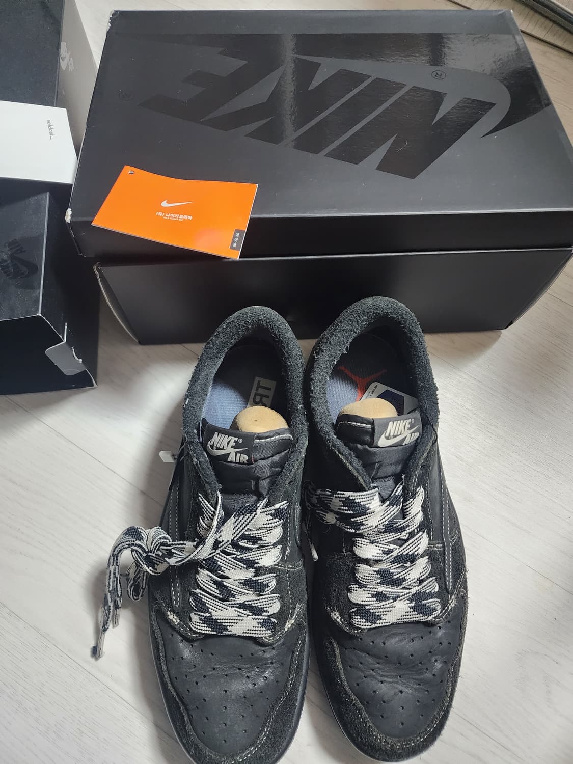 270 ) 조던 1 x 트래비스 스캇 레트로 로우 OG SP 블랙 팬텀 상품이미지1