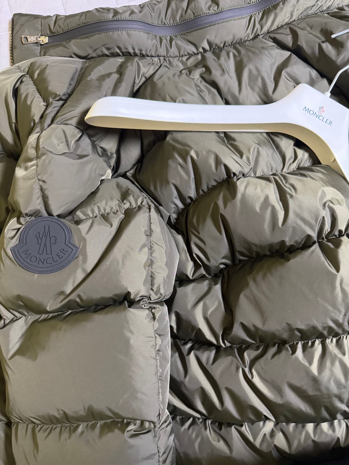 몽클레어 패딩 상품이미지5