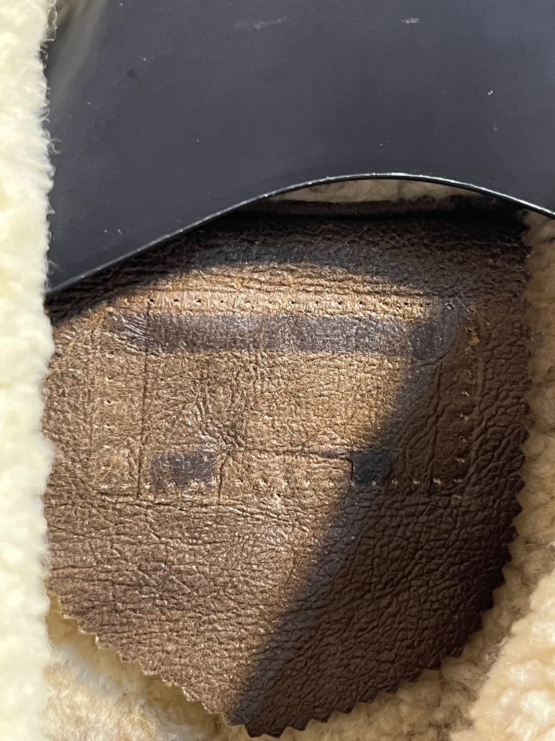 유즈드 시어링 랩스킨 크롭 무스탕 자켓 상품이미지4