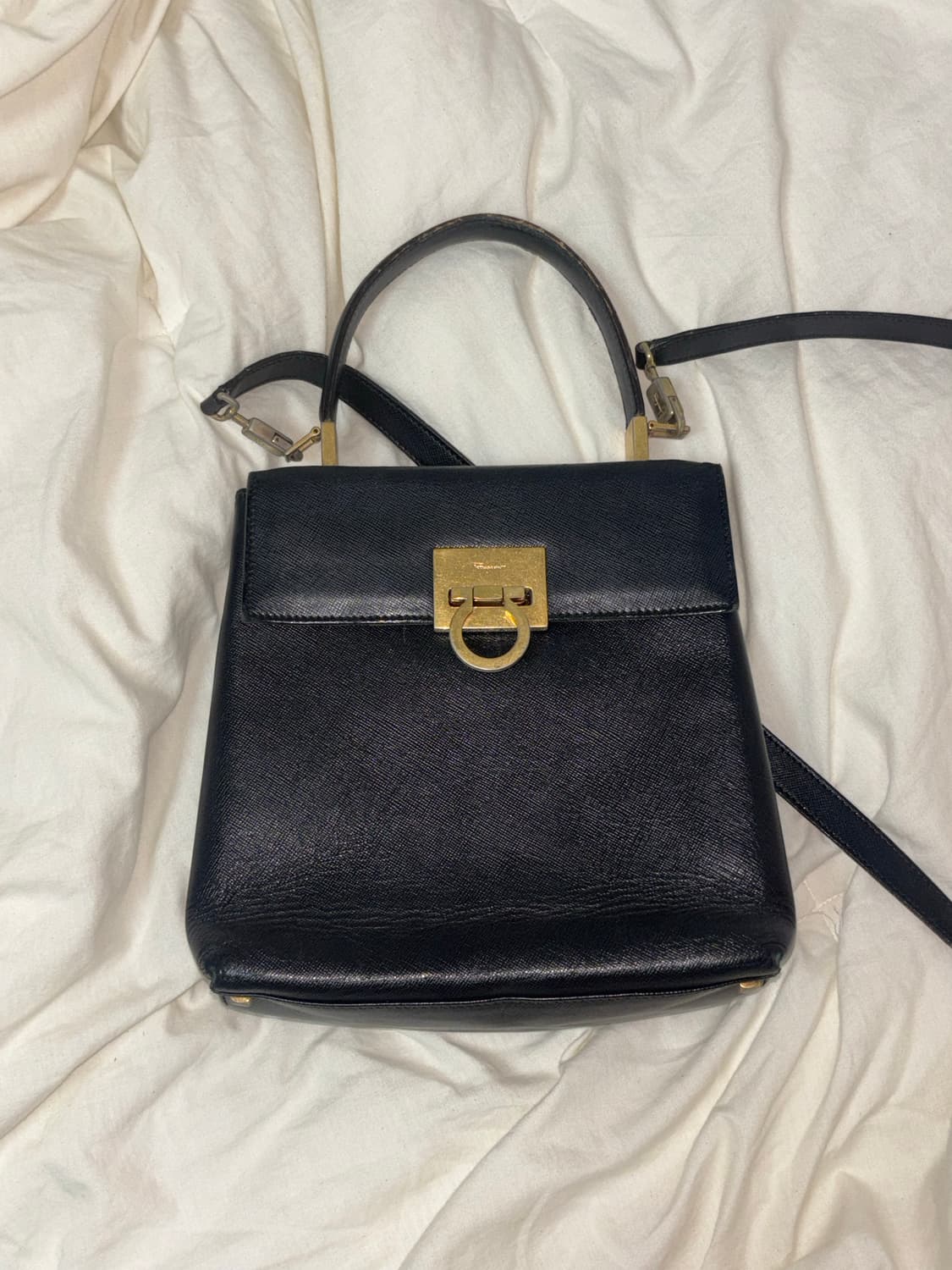 페라가모 금장 간치니 켈리 탑 핸드백 상품이미지1