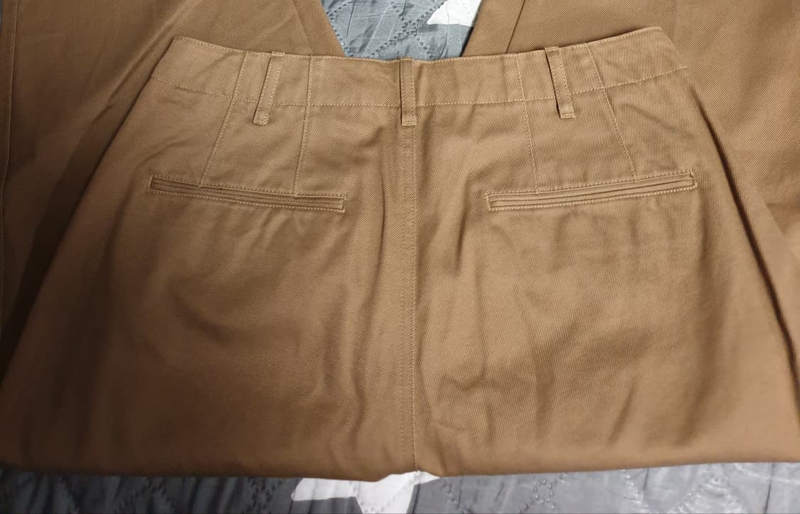 유니클로 U 와이드 테이퍼드 앵글 치노팬츠 다크브라운 (31) 상품이미지3