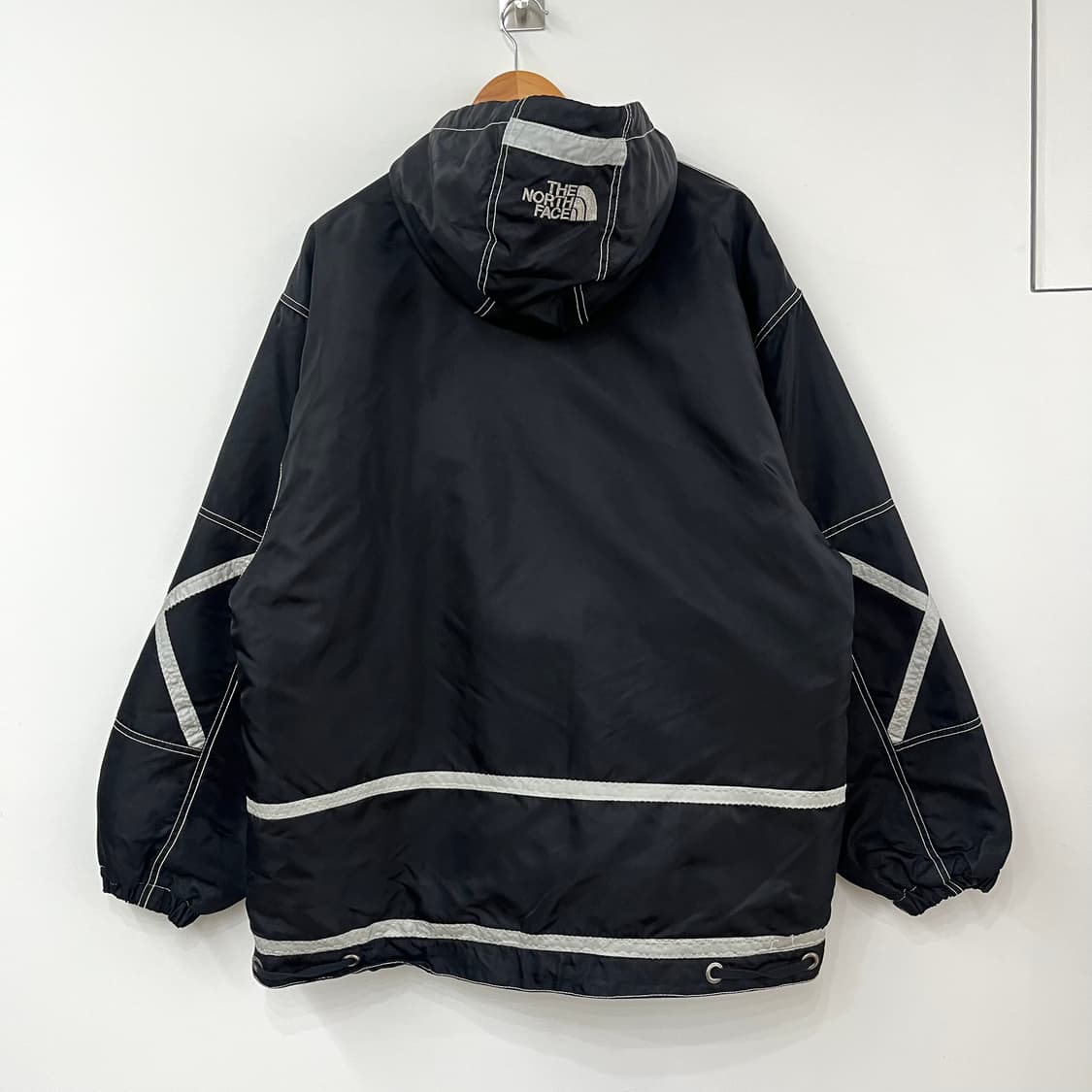 노스페이스 80s 실버 자수로고 누빔안감 윈드브레이커 자켓 상품이미지3