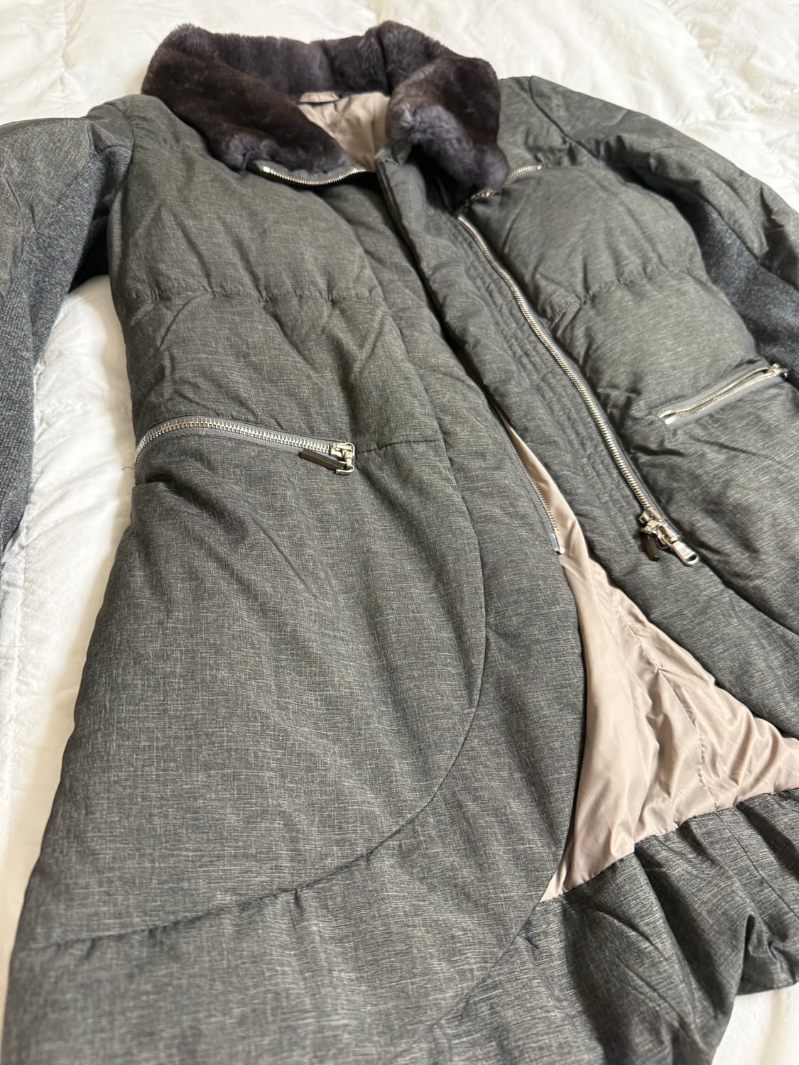 브루넬로 쿠치넬리 여성 구스 다운 자켓 46 상품이미지3