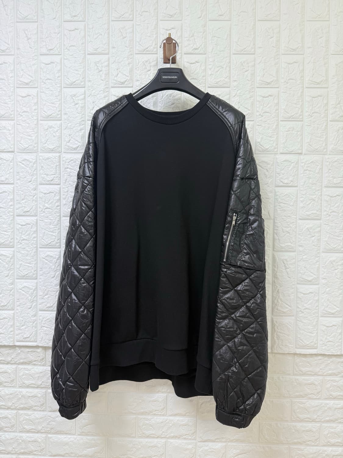 (22ss ) 준지 퀼팅 맨투맨 (L 4장일괄 구매시 이상품 드립니다) 상품이미지1