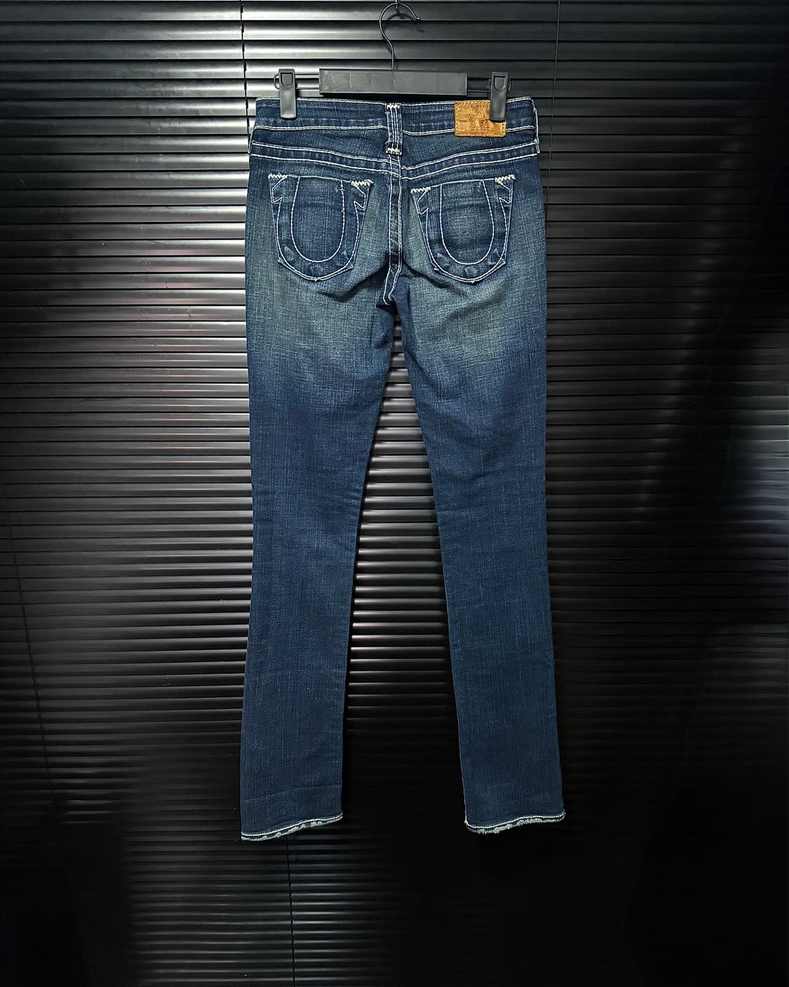 트루릴리젼 정품 조니 빅 티 일자핏 슬림핏 워싱 데님 스티치 25 스판 상품이미지4