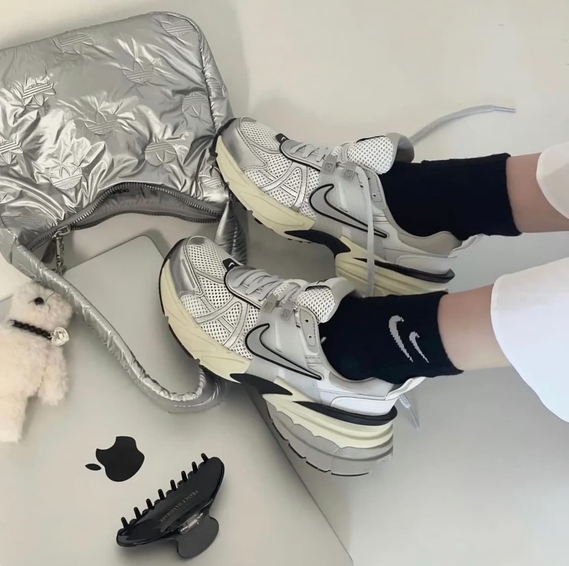 나이키 V2K 런 230 상품이미지7