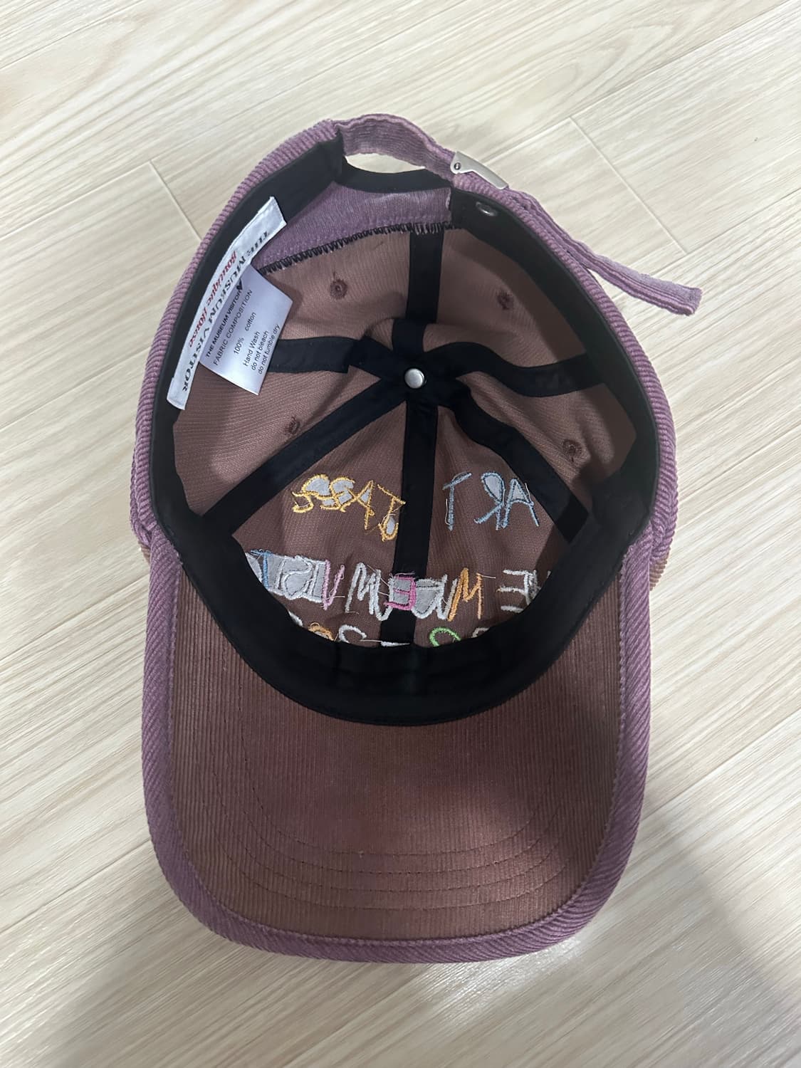 더뮤지엄비지터 모자  상품이미지2
