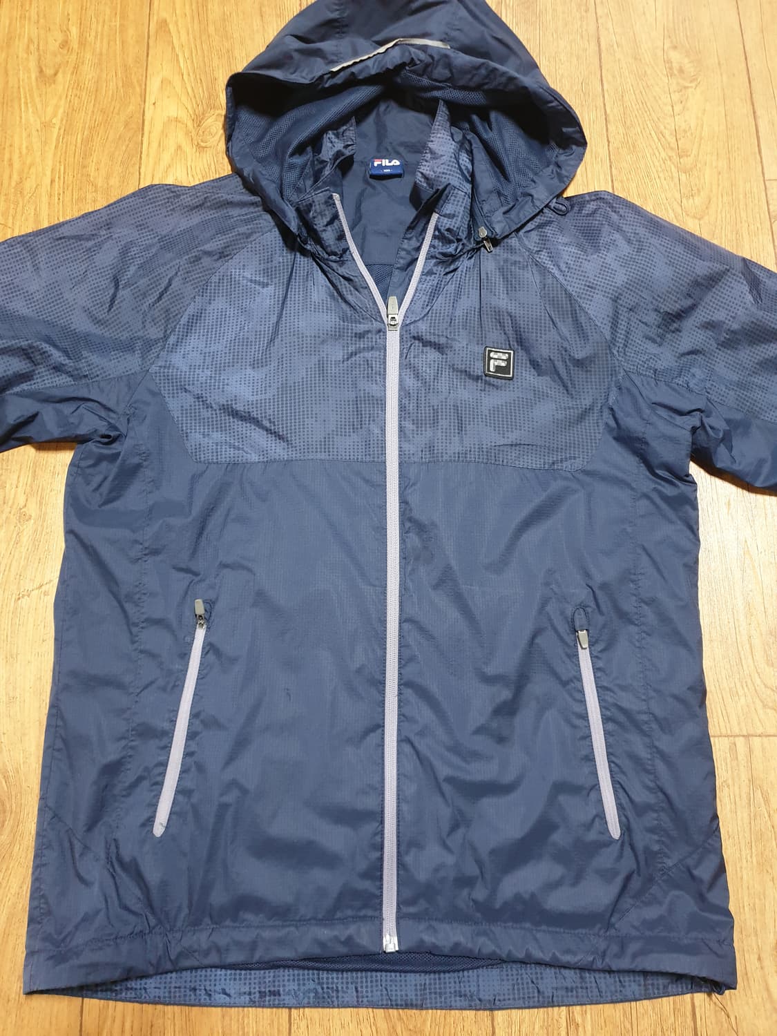 1152 휠라 운동복 바람막이 100 사이즈입니다 상품이미지1