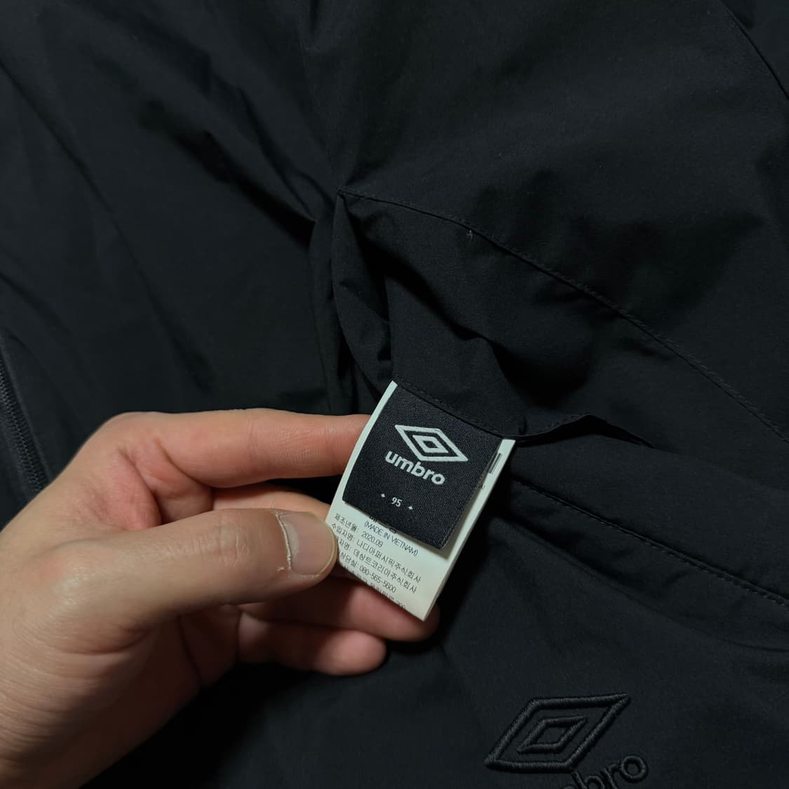 엄브로 멀티로고 리버시블 숏패딩 자켓 상품이미지7