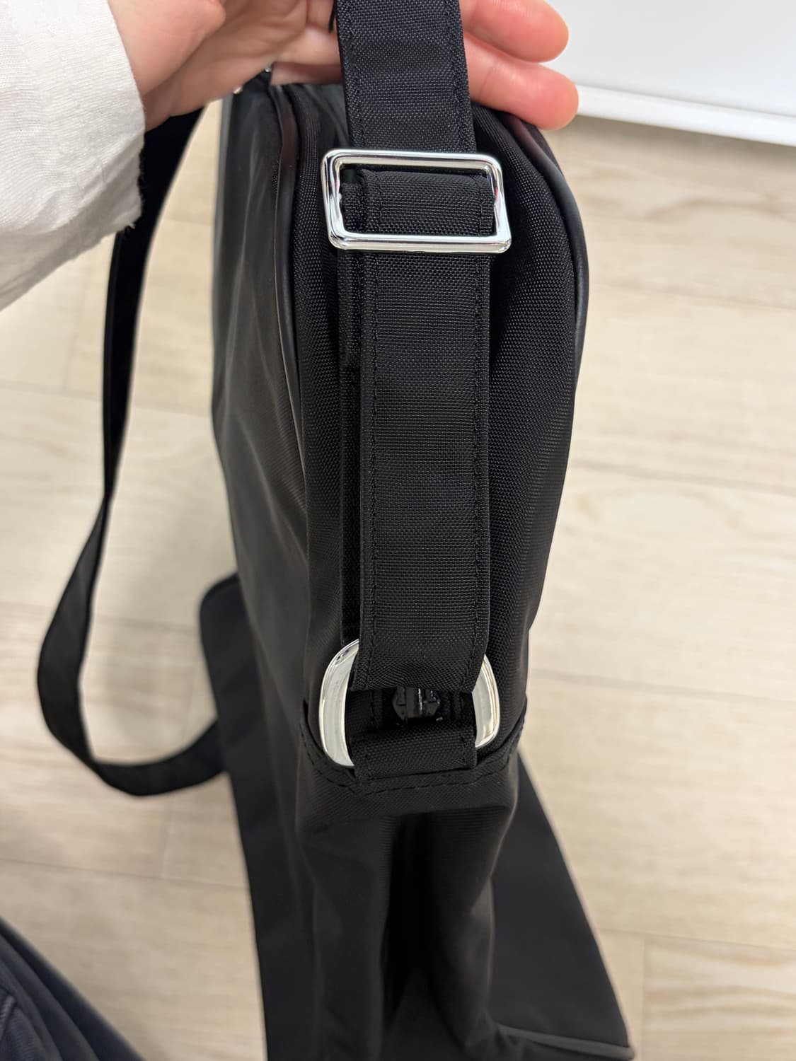 꼼데가르송 CDG 크로스백 M 상품이미지3