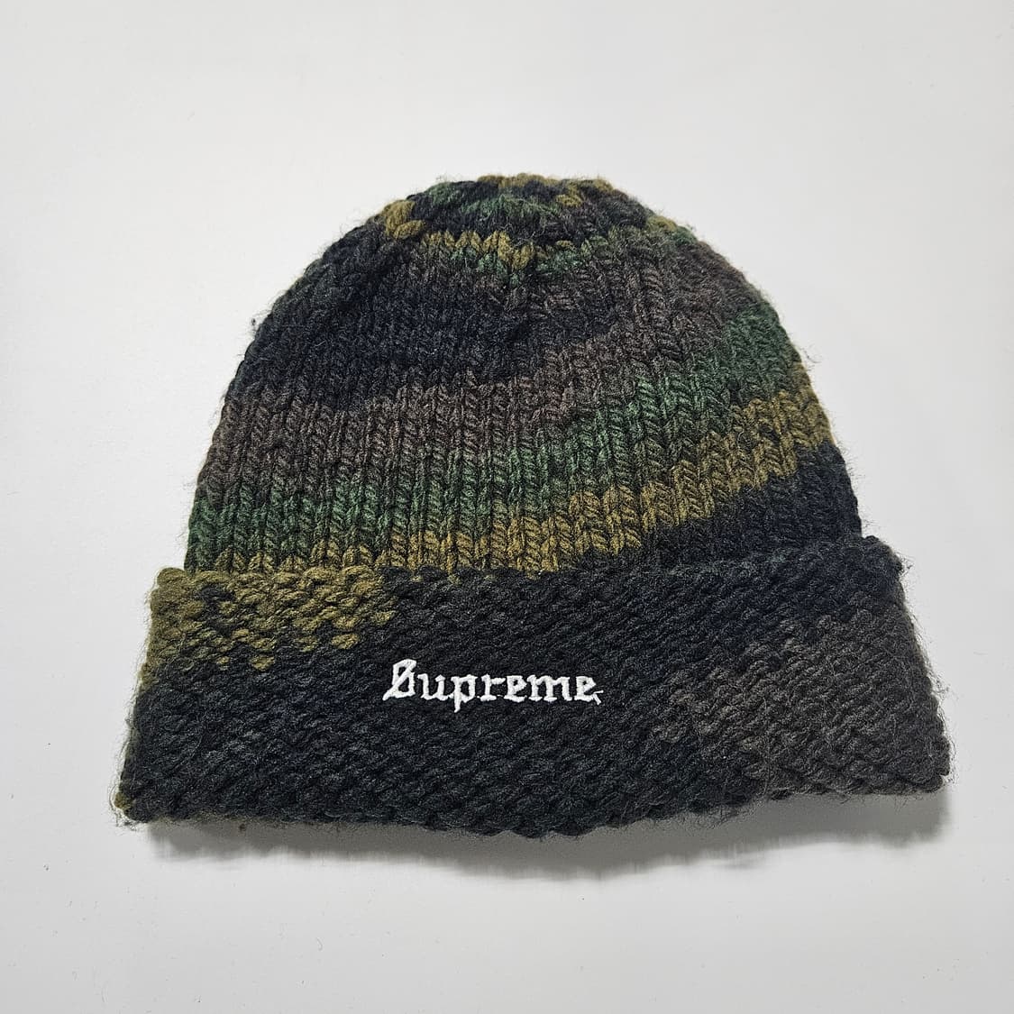 슈프림 그라디언트 스페이스다이 비니 상품이미지1