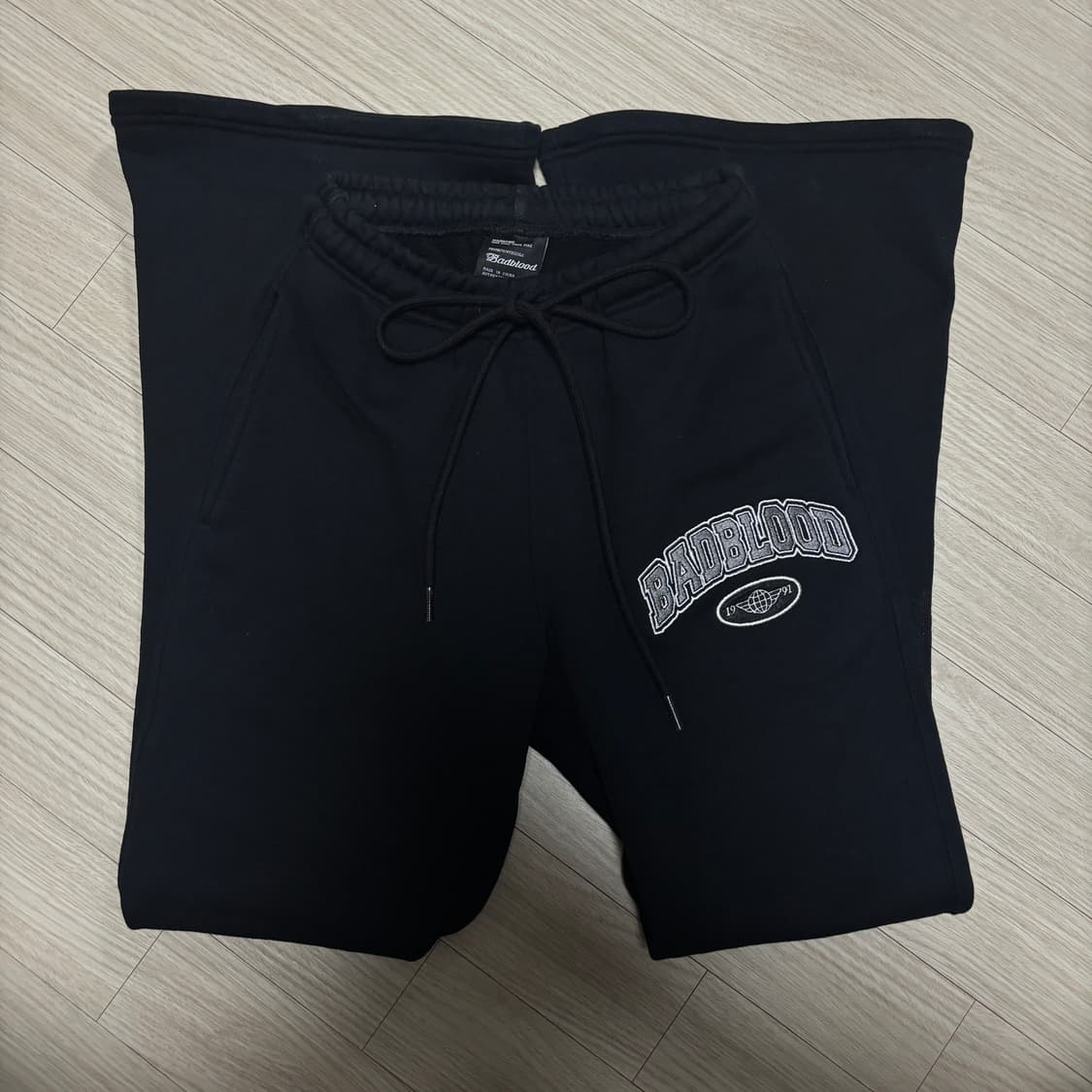 배드블러드 플래그 로고 트레이닝 세트 셋업 상품이미지9