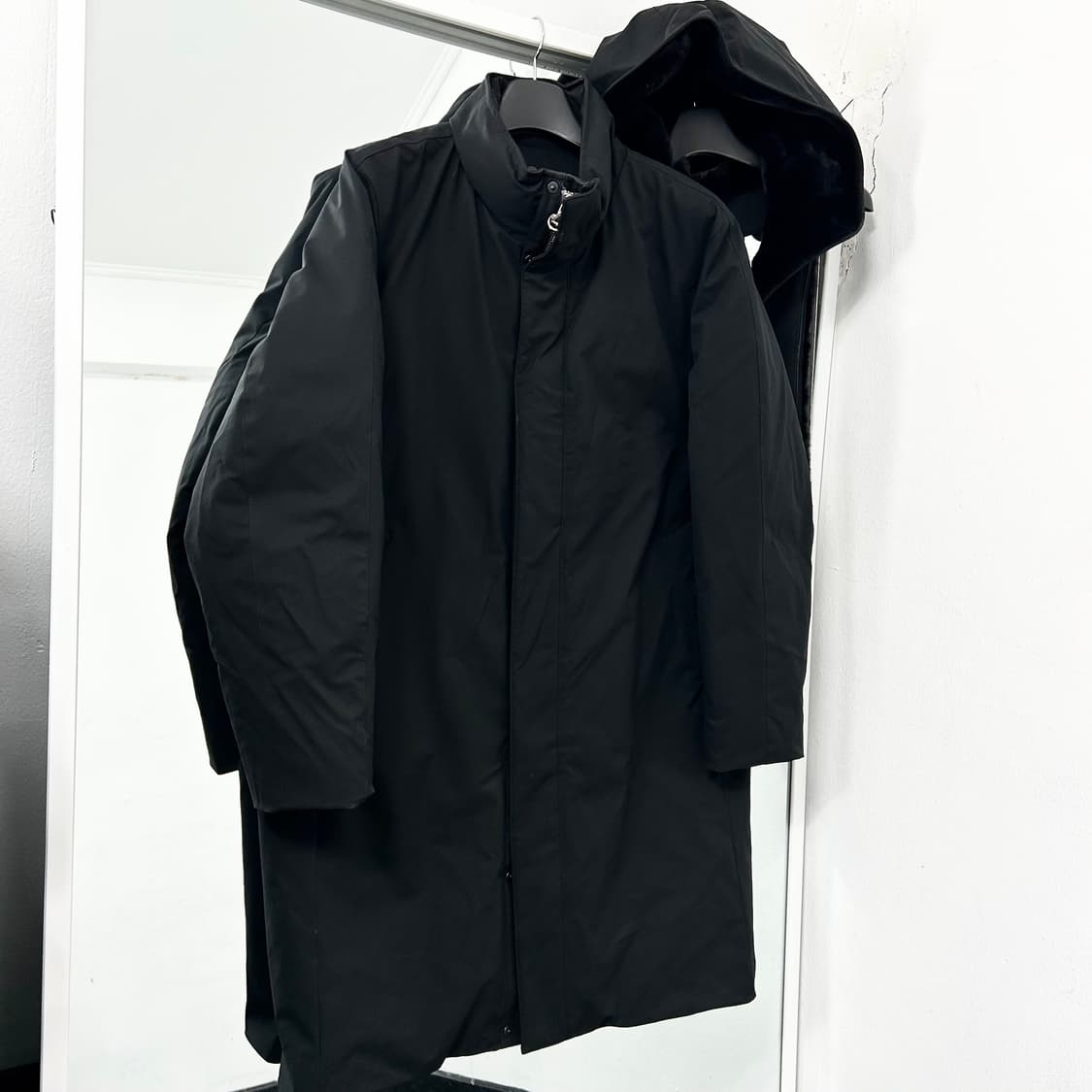 솔리드옴므 24FW 퍼후드 롱패딩 파카 상품이미지2