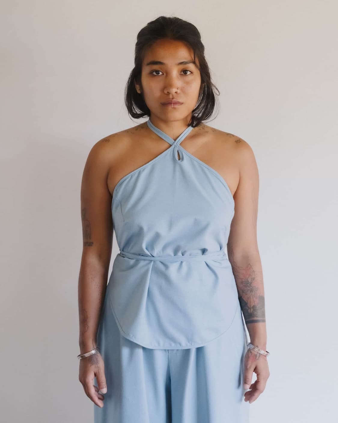 [S,M]베이스레인지 Mar 스트랩 슬리브리스 탑/세리 블루 상품이미지1