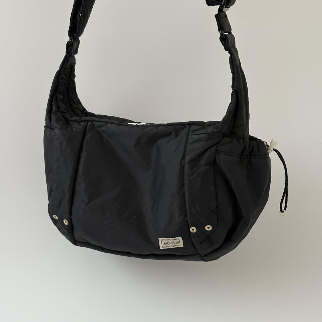 Cue Shoulder Bag S (Black) 상품이미지2