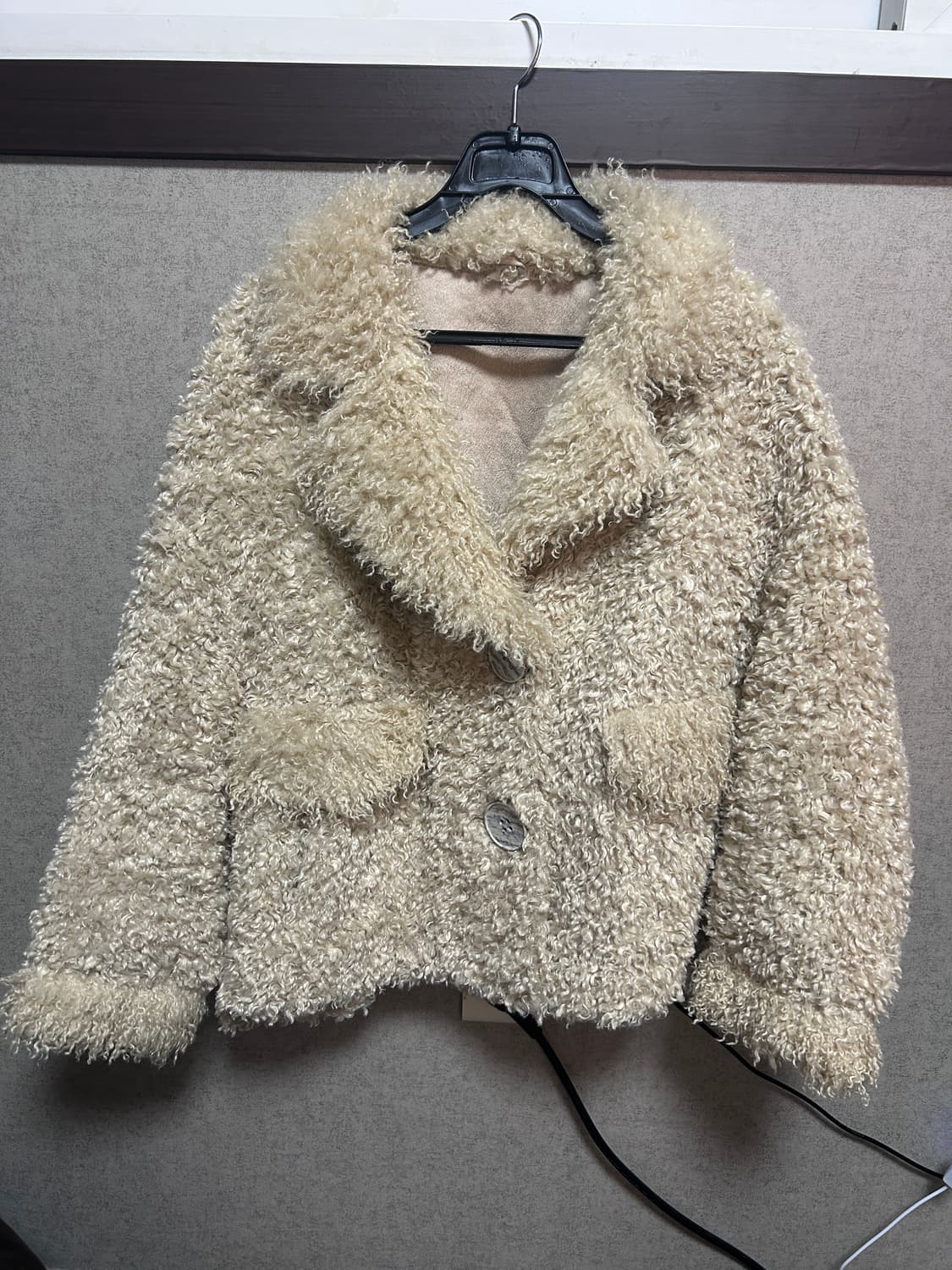 크림 뽀글 퍼 자켓 상품이미지1