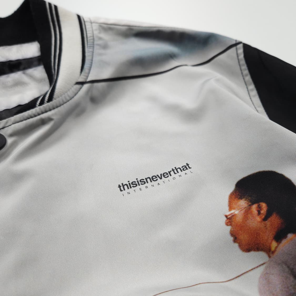 디스이즈네버댓 빅로고 바시티 자켓 에어포트 (L) 상품이미지3