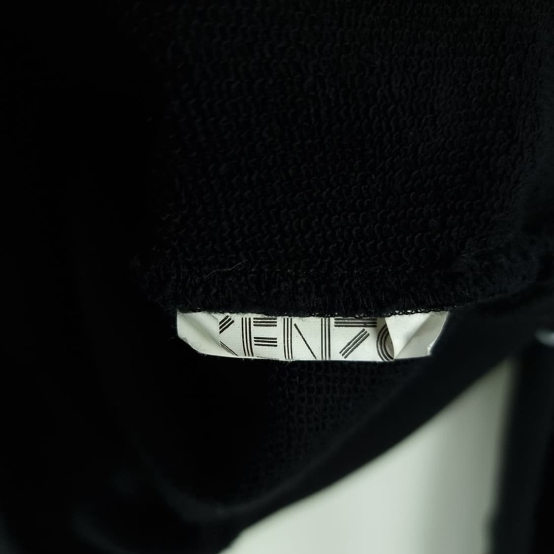 [겐조] 아이즈 패턴 맨투맨 블랙 P01379 상품이미지7