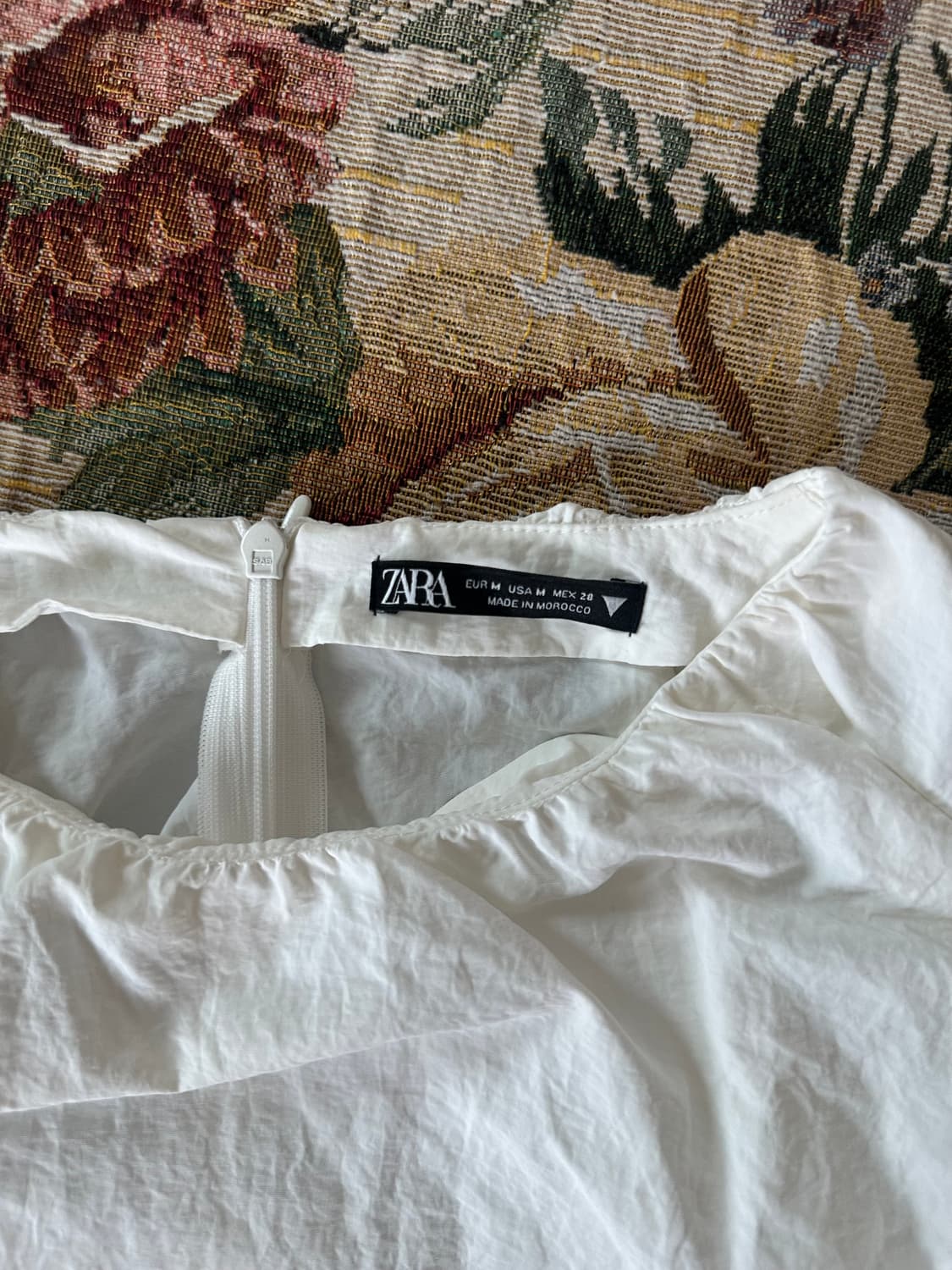 Zara 벌룬 블라우스 상품이미지2