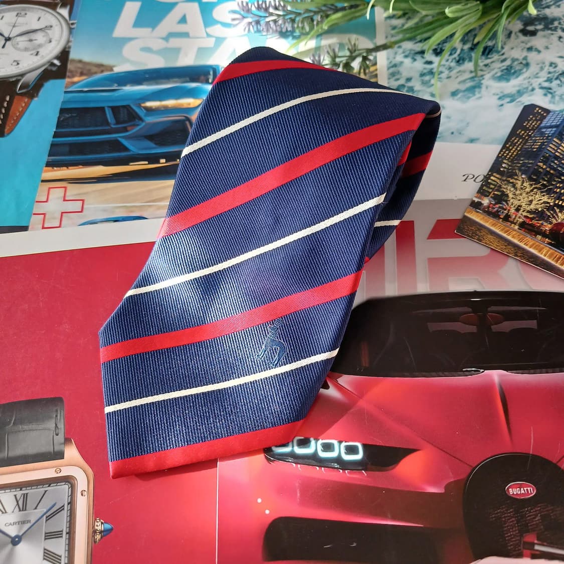 헤지스 실크 네이비 스트라이프 넥타이 9cm A+등급 A19538
 상품이미지2