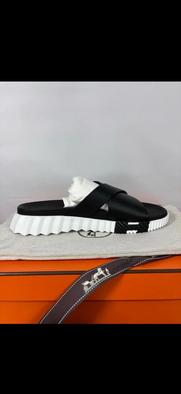 (새상품,풀구성)에르메스 인프라 샌들 카프스킨 & 누아 슬리퍼 블랙 상품이미지3